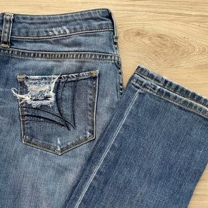 Size 8 skinny straight distressed London Jean, new never worn (no tags)